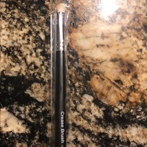 Younique crease brush